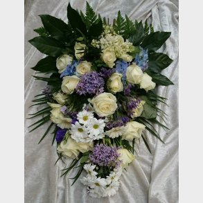 Lilla og hvit b�rebukett