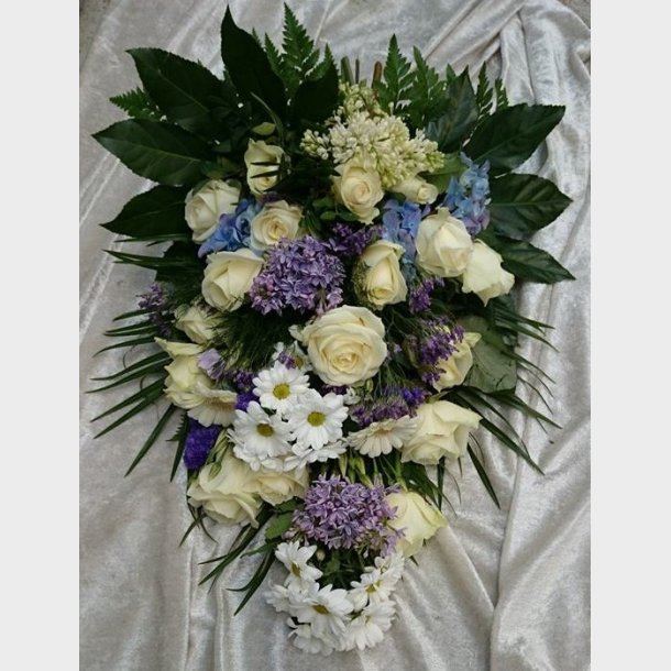 Lilla og hvit b�rebukett