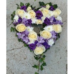 pent hvit og lilla hjerte med efyhale