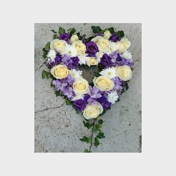 �pent hvit og lilla hjerte med ef�yhale