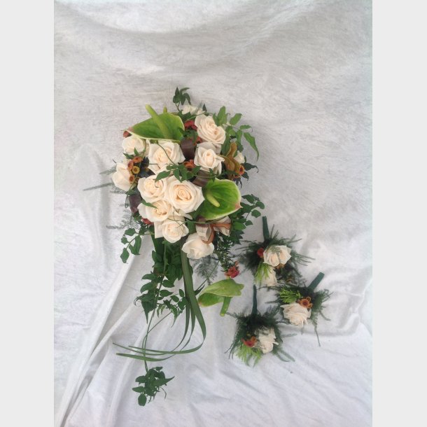 Brudebukett i varme farger