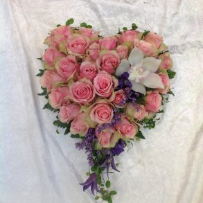 Rosa rose hjerte med lilla kontrast