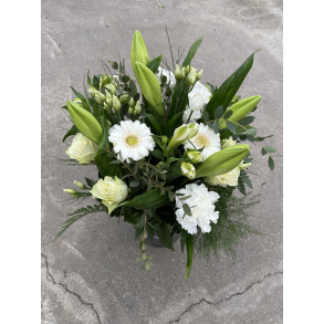 Hvit bukett med liljer